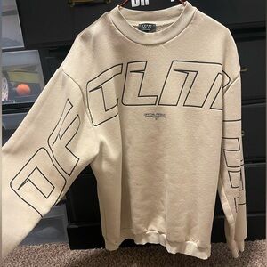 Size M • Length - 27” • Pit to Pit - 23 & 1/2”